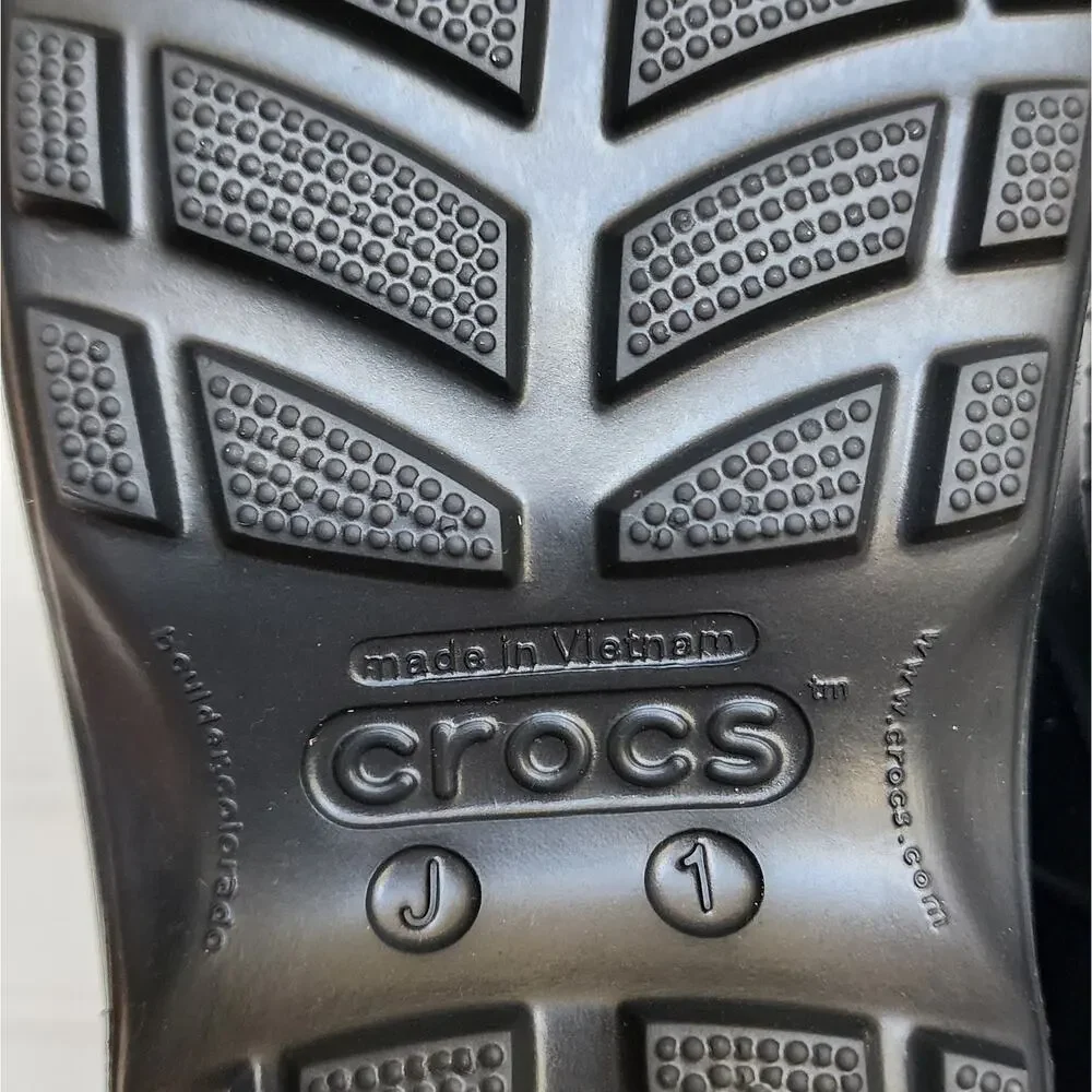 NWT Crocs Kids Black Handle It Rain Boots Size 1 Kids
